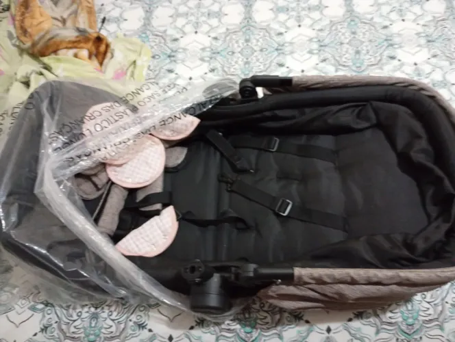 Carrinho de Bebê e Moisés Passeio Travel System Convert Burigotto