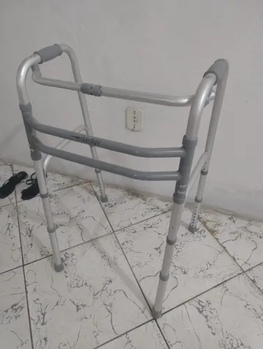 Andador nunca usado