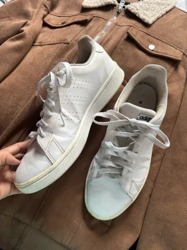 Sapato Branco (Adidas) - TAM 40