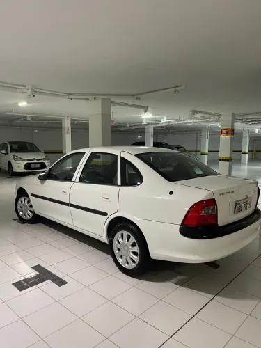 Chevrolet Vectra CD 2.2 16V / 2.0 16V Mec./aut. 1998
