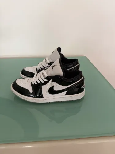 Jordan 1 low concord