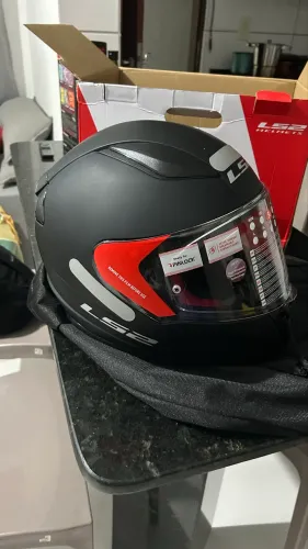Capacete LS2