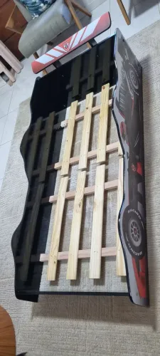 Cama infantil carro