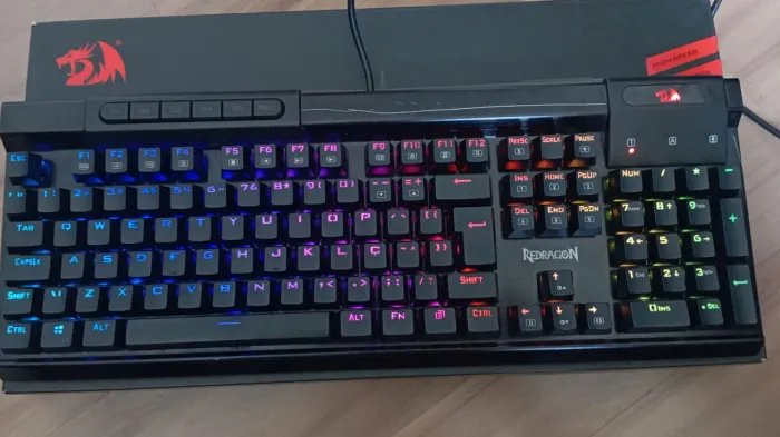 Teclado Mecânico Redragon Surya 2 K563RGB