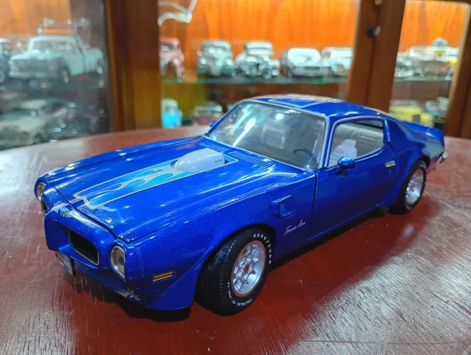 Pontiac 1/18 