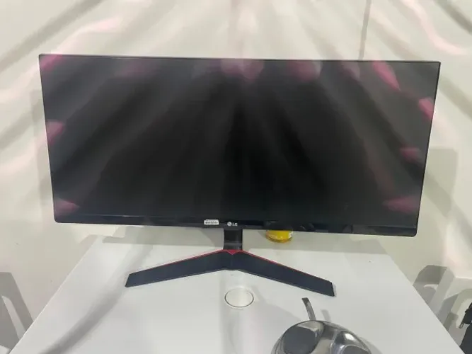 Monitor Led 29 Pols LG Pro 75Hz 2560 x 1080 Ultrawide IPS Full Hd Hdmi Displayport - 29UM6