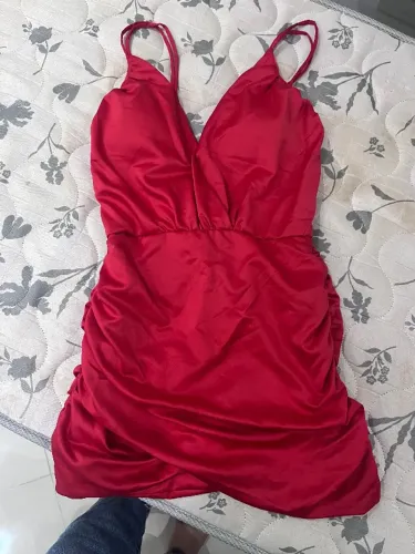 Vestido curto cetim tamanho P