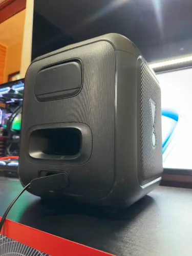 Só venda não troco, em perfeito estado, só está com a bateria viciada mais na tomada toca