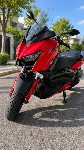 Yamaha XMAX 250 2024 - Apenas 9.800 km