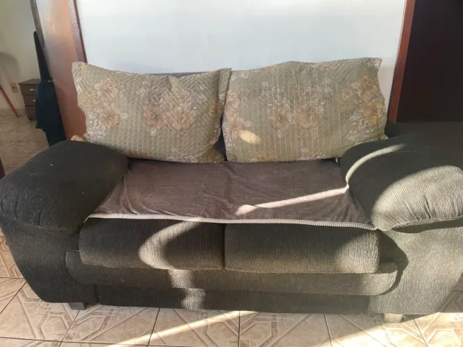 Sofá 2 lugares