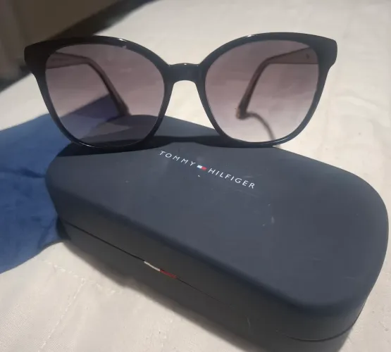 Óculos Tommy Hilfiger original novo