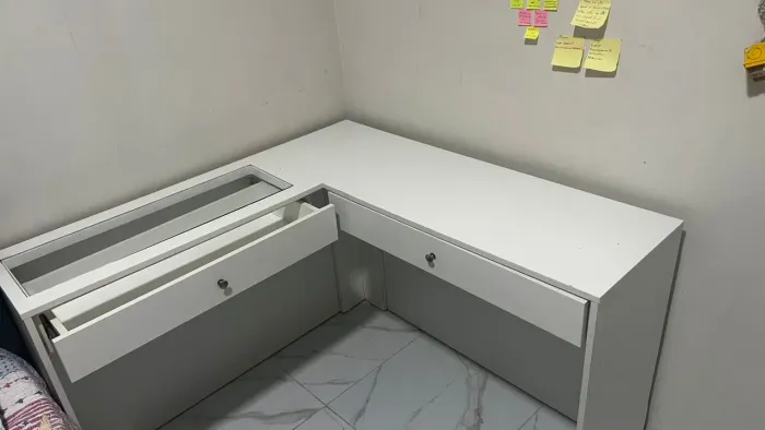 Penteadeira- escrivaninha