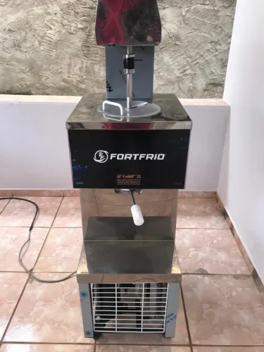 Oportunidade Fundo de Loja - Lote Completo de Equipamentos Comerciais para Sorveteria