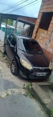 Ford Fiesta Sedan 1.0 8V Flex 4P 2011