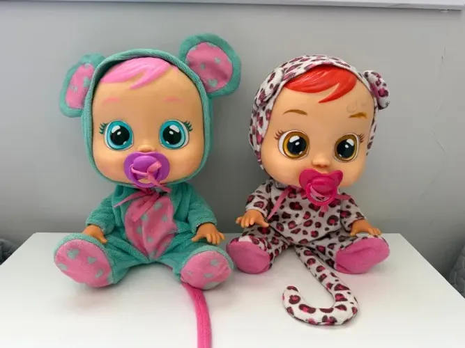 Bonecas Cry Babies Originais Lala e Lea - IMC Toys