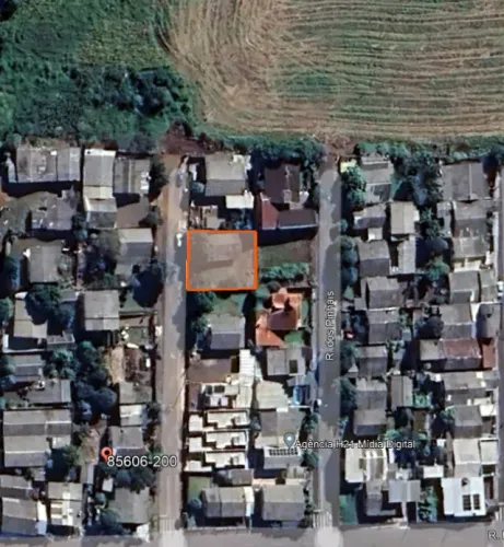 BAIXOU O PREÇO!! Vende-se Terreno 18mx20m com CASA MISTA construída