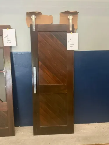 Porta de Correr Maciça Canela Sem Trilho