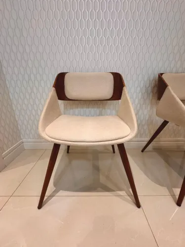 Cadeira Suelen Rivatti - Linho Marfim | Design Sofisticado