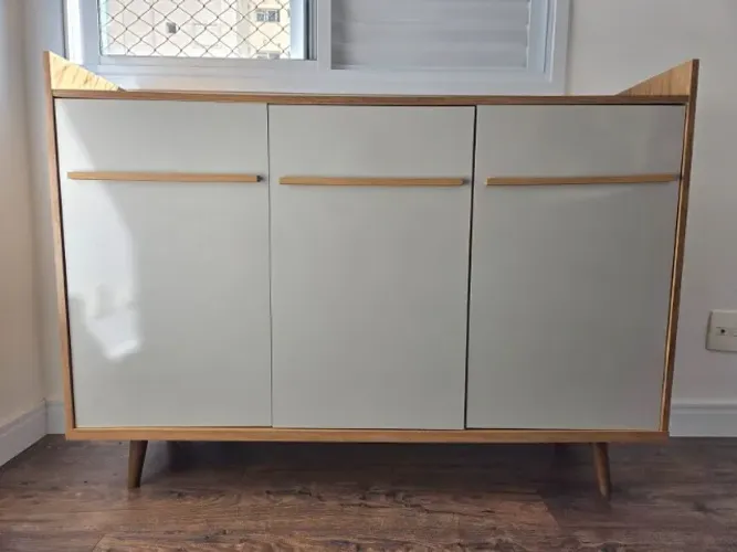 Buffet cinza 3 portas 