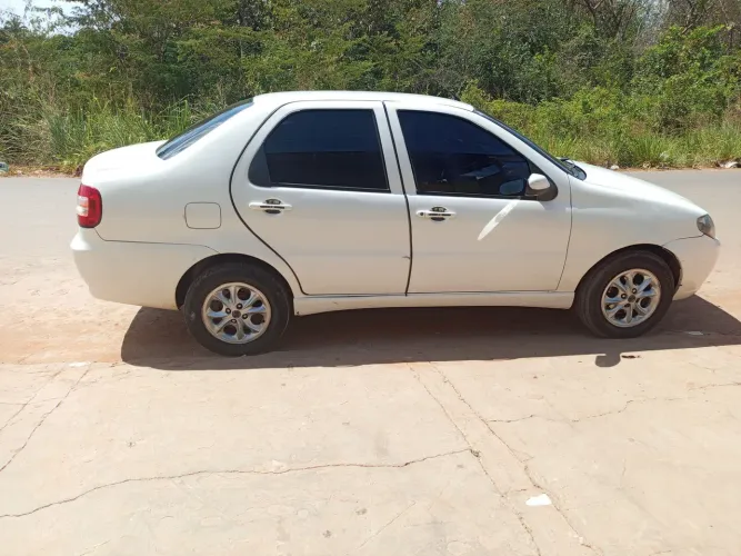 Fiat Siena Tetrafuel 1.4 MPI Fire Flex 8V 4P 2007