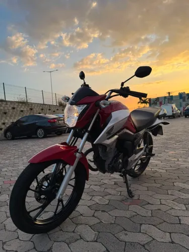 CG 160 Titan com apenas 1.800km