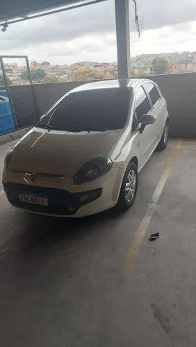 Fiat Punto Attractive 1.4 Fire Flex 8V 5P 2016