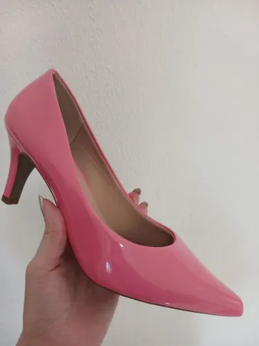 Scarpin rosa muito confortável