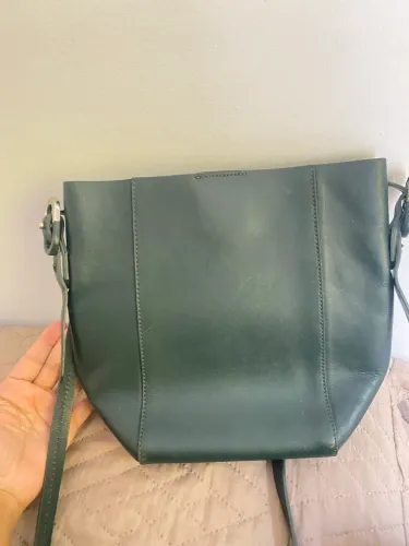 Bolsa Schütz original em couro legítimo 