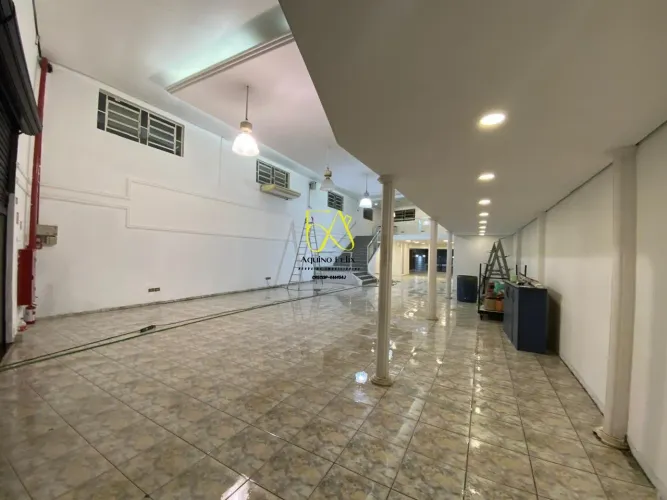 Galpão para Locação em Atibaia, Vila Carvalho, 2 banheiros, 4 vagas