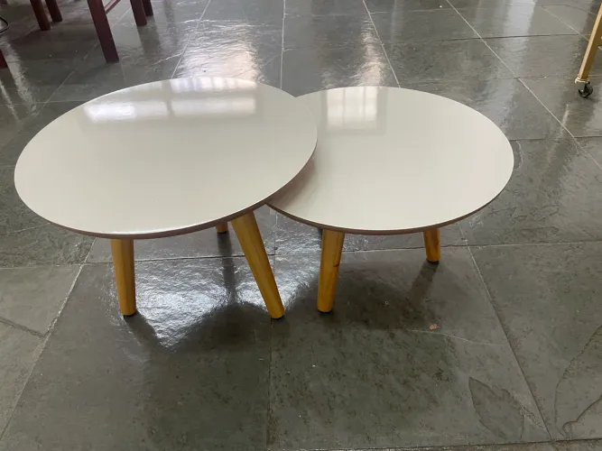 Mesa de centro novinha