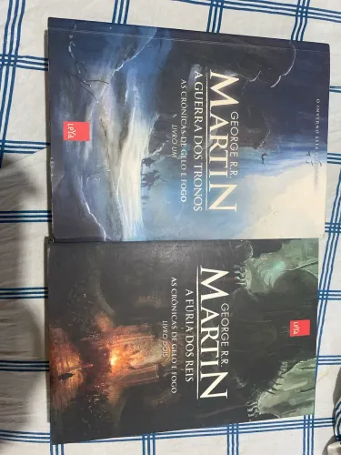 Livros Um e Dois Game of Thrones A Guerra dos Tronos