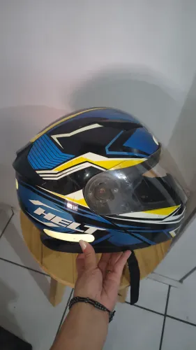 Capacete
