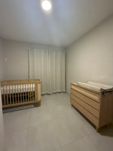Berço e cômoda de bebê