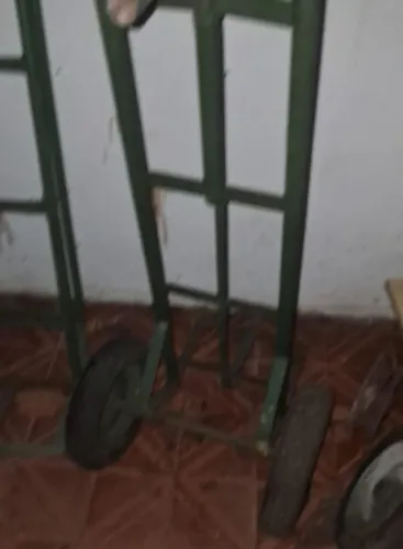 Vende se carrinho pra transporte de produtos
