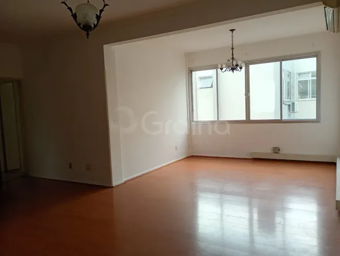 Imóvel para venda possui 110 metros quadrados com 3 quartos em Centro - Florianópolis - SC