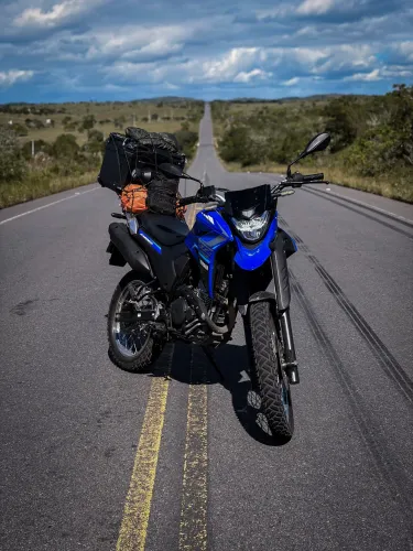 XTZ Lander 250 em perfeito estado