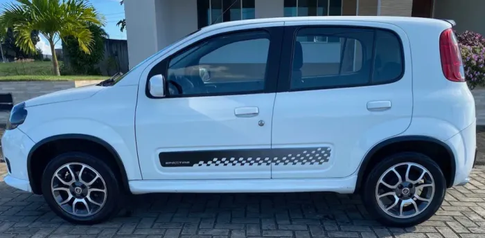 Fiat Uno Sporting 1.4 EVO Fire Flex 8V 4P 2014
