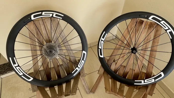 Rodas Speed de Carbono marca CSC - Clincher Rim Brake / Ferradura