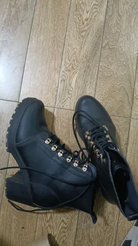Bota tamanho 37 couro