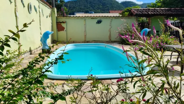 Casa em Santo Antonio, Itaipu, com 4 quartos