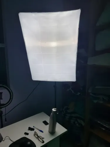 Tripe Iluminação Softbox 70cm E27 Youtubers Vibe Shoot Inmetro Plug Com 10a