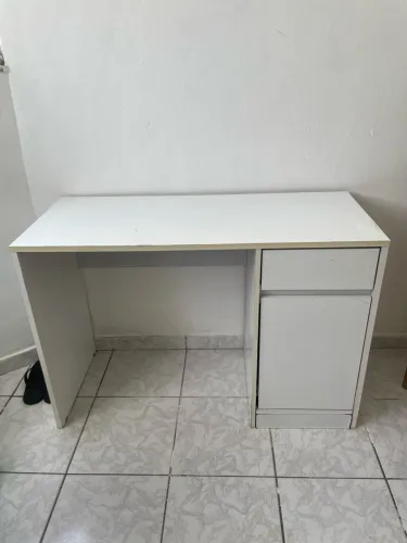 Vendo escrivaninha 