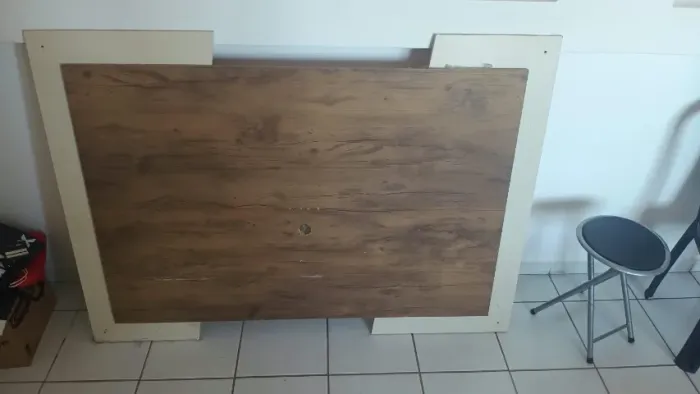 Painel para TV Amadeirado com Moldura - R$ 50 (Desmontado / Retirada no local)