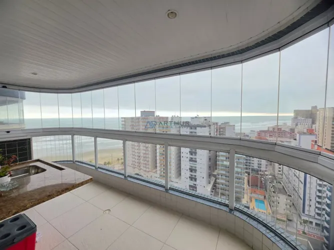 Apartamento à venda em Praia Grande com 2 quartos sendo 1 suíte, 1 vaga e 94m²