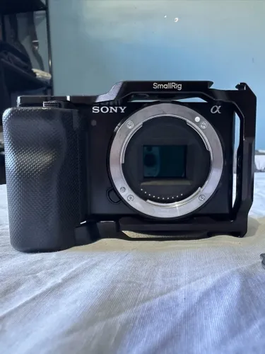 Sony ZVE 10
