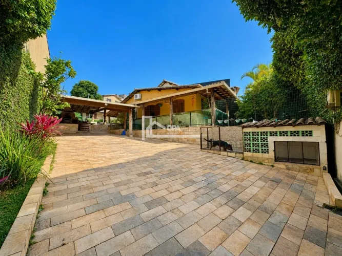 Casa com Piscina à Venda no Bairro Copacabana - Pampulha | Belo Horizonte/MG