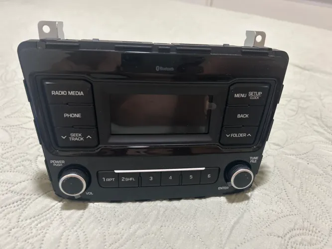 rádio automotivo original da Hunday para Creta dos anos 2016 a 2021.