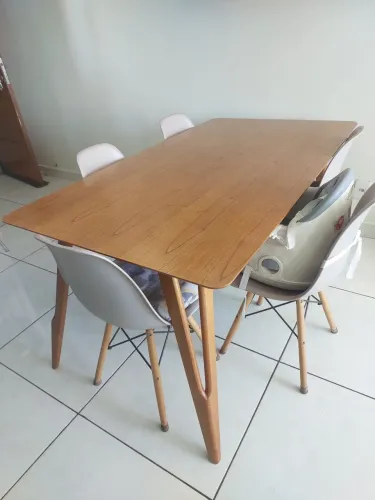 Mesa de jantar 6 pessoas