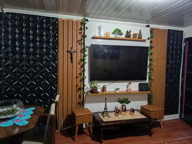 Mesa de centro retrô R$350