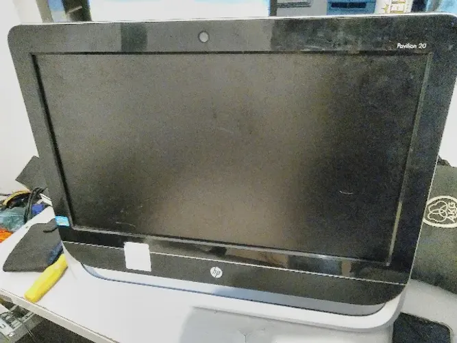 HP All in one Intel G620. 20 polegadas.